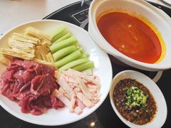 酸汤牛肉-黔蘑菇四季餐厅(观山湖店)