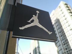 -Air Jordan(世贸天阶店)