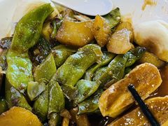 -闯关东东北农家菜(崂山石老人店)