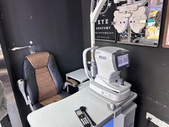 -LOHO眼镜(上海晶耀前滩商场店)