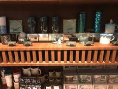-星巴克(杭州湖滨银泰E区店)