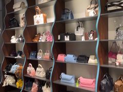 -OWLBOU买手店(新天地时尚店)