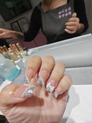 -丽心自助美甲美睫