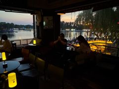 -东岸Cafe 爵士俱乐部