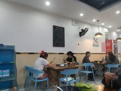 大堂-老何家后安粉·糟粕醋海鲜火锅(三亚湾椰梦长廊店)