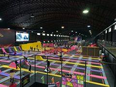 -嘿哟动霸CHUA·新潮玩运动娱乐中心·蹦床滑冰团建乐园
