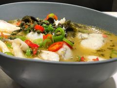 青椒水煮鱼-鹿港小镇(悠唐店)