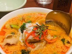 黄咖喱鸡肉-mango tree芒果树泰国餐厅(青岛万象城店)