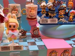 -泡泡玛特POPMART(蓝色港湾店)