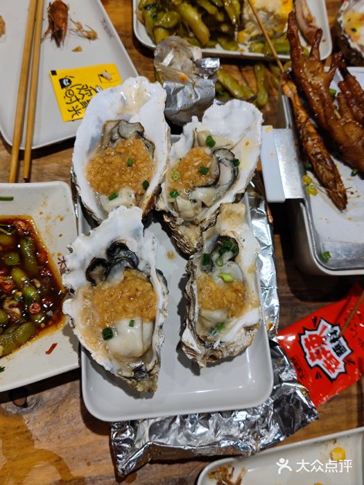 木屋烧烤(岗顶二店)烤湛江生蚝图片