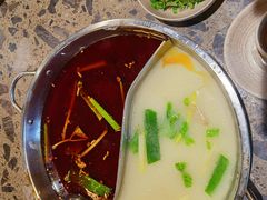 -肖肖酸萝卜鱼火锅(总店)