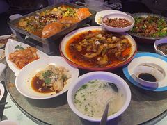 -巴特餐饮6加1音乐餐吧·新疆菜