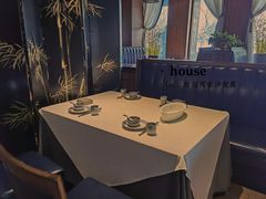 -八府香鸭·啫啫煲(华山路店)