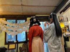-邊城書店