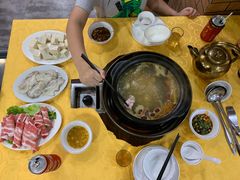 -濠轩阁特色生蚝火锅(水湾路店)