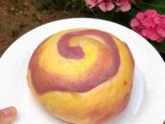 -焙丽拾光(麦凯乐直营店)