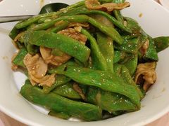 五花肉炖豆角-南波万