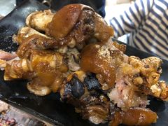 特色酱猪手-合易泓烤肉(延河街店)