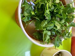 生烫鲜牛肉粉-江三王记牛杂馆(总店)