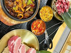 -臻牛烤肉