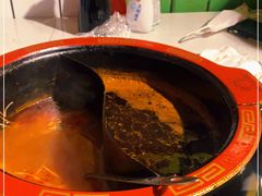 -钢管厂五区小郡肝串串香(奥克斯广场锦城万达店)