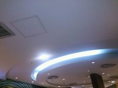 麦当劳（长宁龙之梦店）-麦当劳(中山公园龙之梦店)