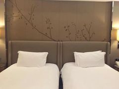 iphone_upload_pic-上海中航虹桥机场泊悦酒店