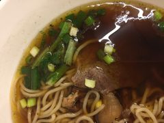 -尊品原汁牛肉面
