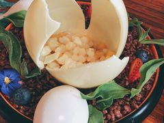 恐龙蛋酸奶水果沙拉-烛影拾光观景餐厅·创意菜·摄影·小提琴(大唐不夜城店)