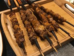 烤红柳羊肉串-蒙古人烤羊大师(工农大路创始店)