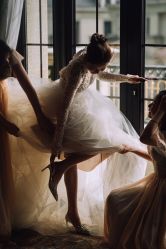-MANLI BRIDAL婚纱