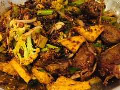 -嘎嘎鸭下巴·爆辣干锅(明教寺店)