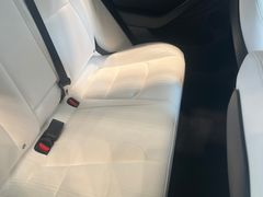 -TESLA 特斯拉(上海太古汇体验店)