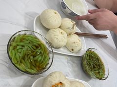 -李与白包子铺(桐梓林店)