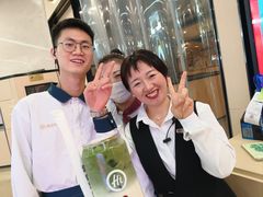 -海底捞火锅(新松江路生日主题店)