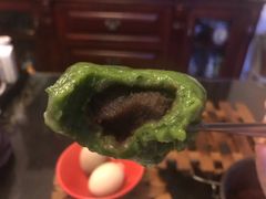 艾叶细沙青团-王家沙点心店(西康路店)