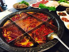 -疯狂的筷子老灶九宫格火锅