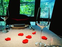 -弦月窗LUNETTE BY AMANDA(复兴路店)