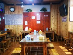 大堂-陇上全荟兰州传统牛肉面(延吉路店)