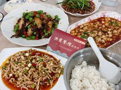 -洪霞餐馆