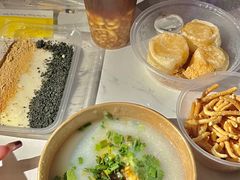 -正南齐北·老街糯米团(洪崖洞店)
