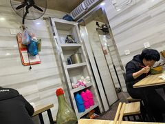 大堂-全家福米线