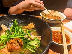 -万记麻辣烫国展总店