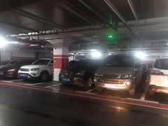 -龙湖上海闵行天街-停车场