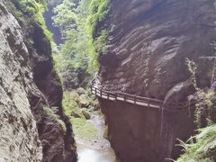 -龙水峡地缝景区