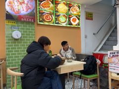 -何煲强·煲仔饭·啫啫煲顺德老字号(上下九店)