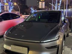 -TESLA 特斯拉(上海太古汇体验店)