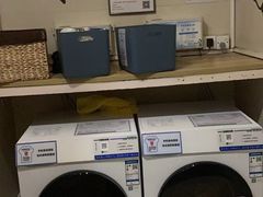 -卡罗酒店(东门晒布地铁站店)