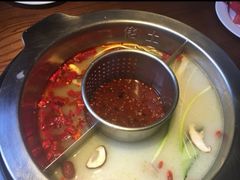 -佬土鹅肠火锅(解放路店)