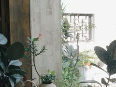 靠窗位-知亘茶食